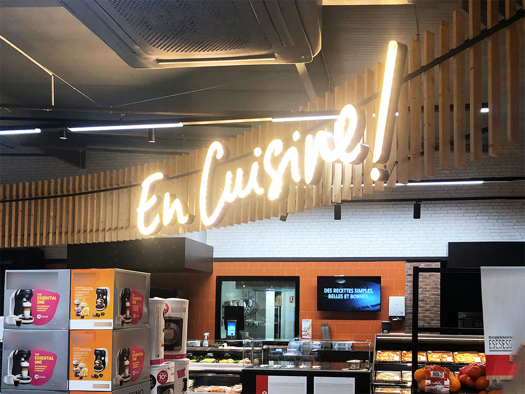 En Cuisine ! enseigne intérieure Intermarché