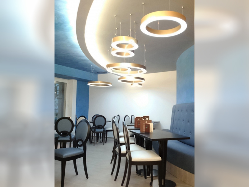 Luminaires spécialement conçus pour le tearoom de Genève