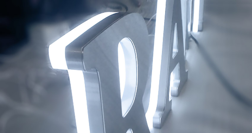 qualité optimale de vos enseignes pour un resultat haut de gamme qualité enseigne lumineuse